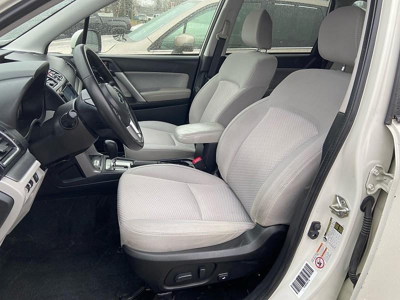 Subaru Forester 2.5i Premium PZEV CVT 2017