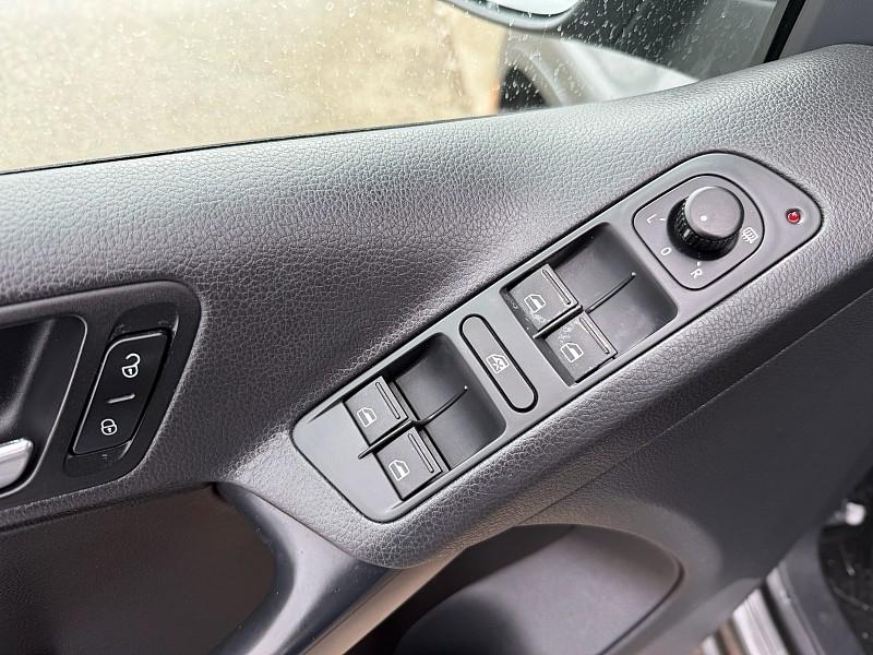 Volkswagen Tiguan S 2014