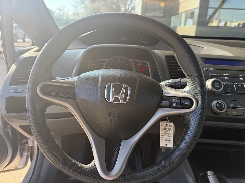 Honda Civic LX Sedan 5-Speed AT 2009