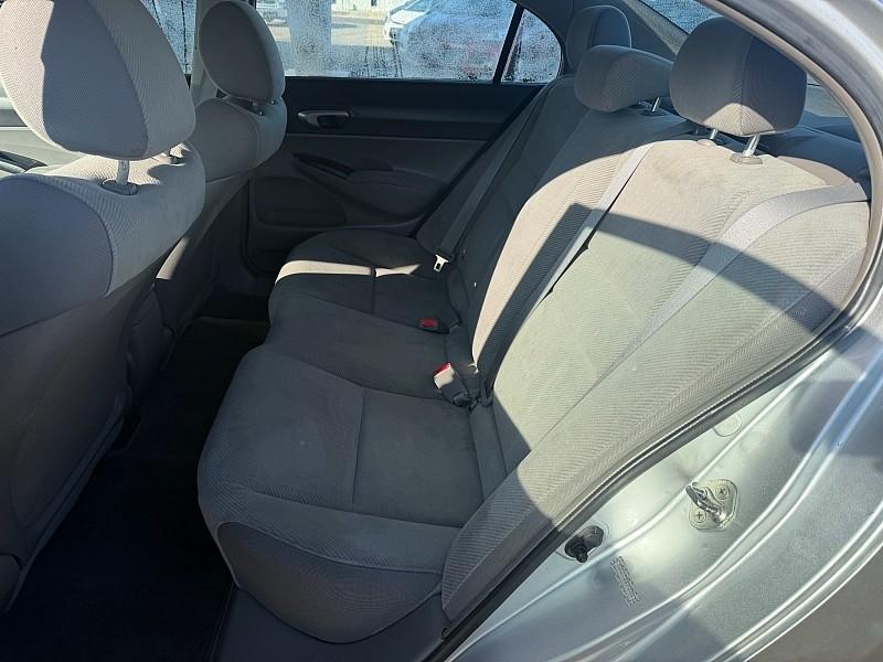 Honda Civic LX Sedan 5-Speed AT 2009