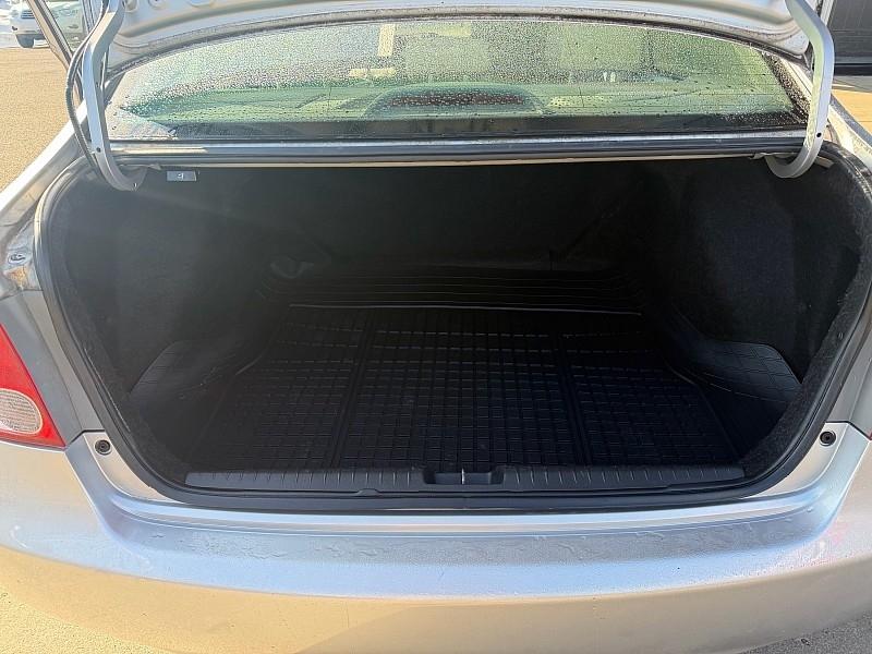 Honda Civic LX Sedan 5-Speed AT 2009