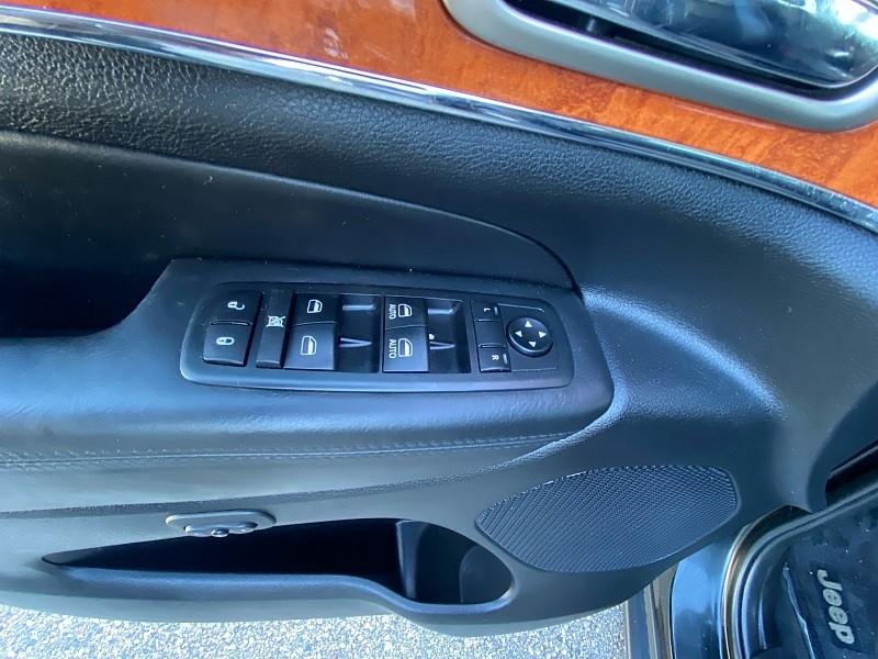 Jeep Grand Cherokee Overland 4WD 2013