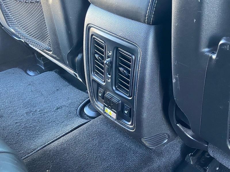 Jeep Grand Cherokee Overland 4WD 2013