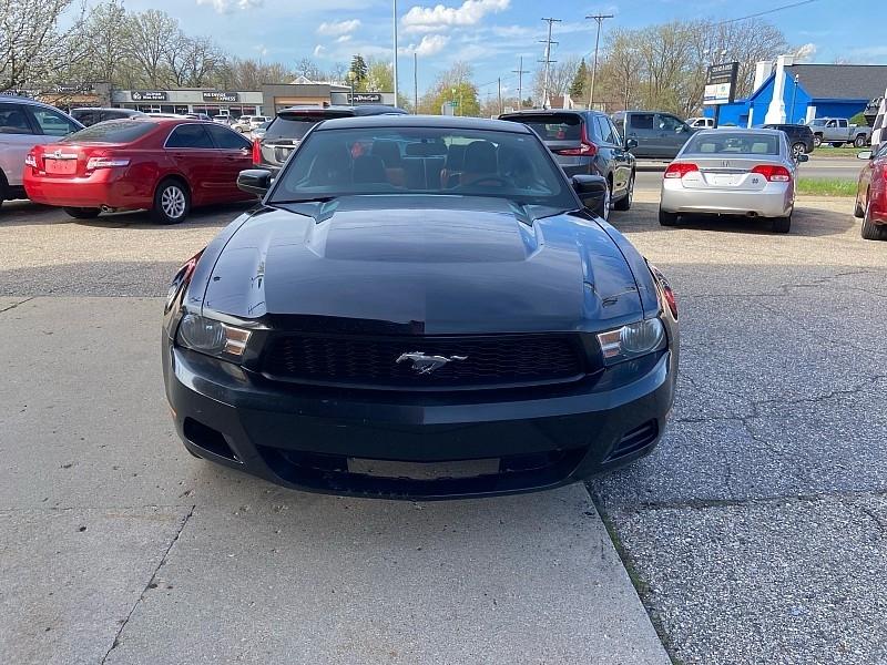 Ford Mustang V6 Coupe 2011