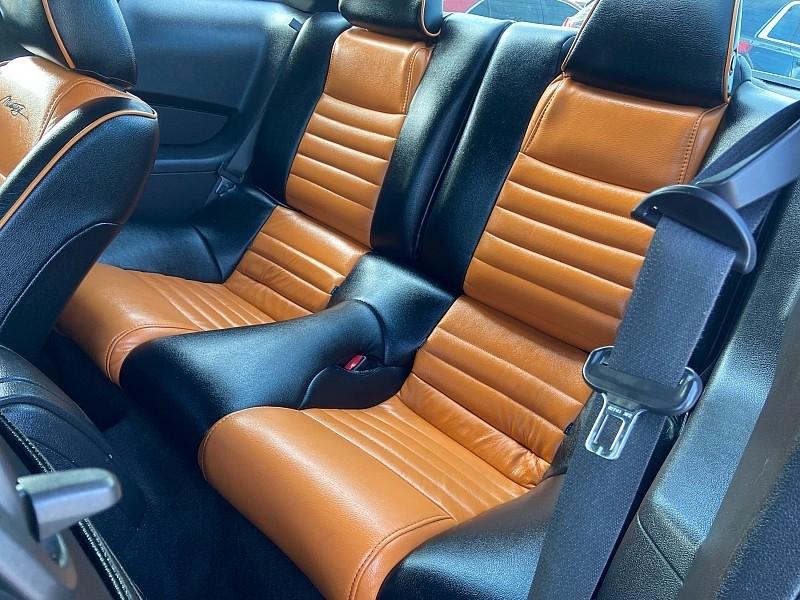 Ford Mustang V6 Coupe 2011