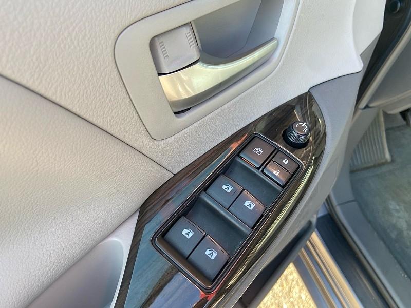 Toyota Sienna Limited Premium 7-Passenger 2017