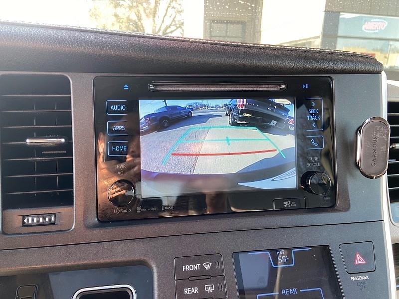 Toyota Sienna Limited Premium 7-Passenger 2017