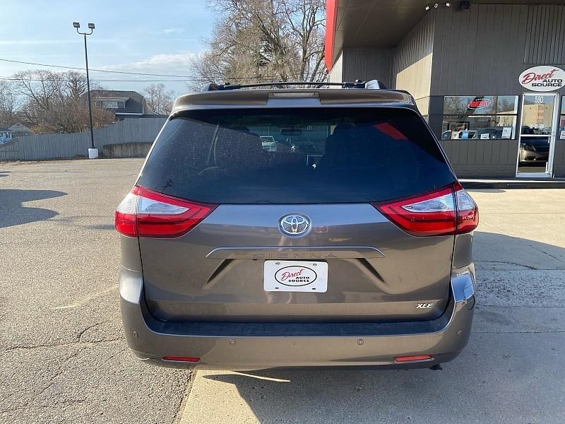 Toyota Sienna XLE FWD 8-Passenger V6 2017