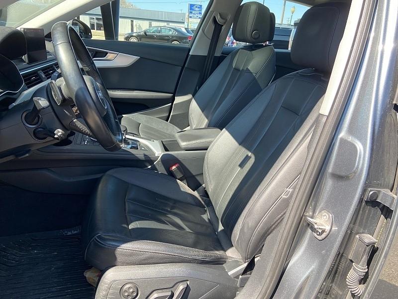 Audi A4 2.0T Premium quattro Sedan 2017