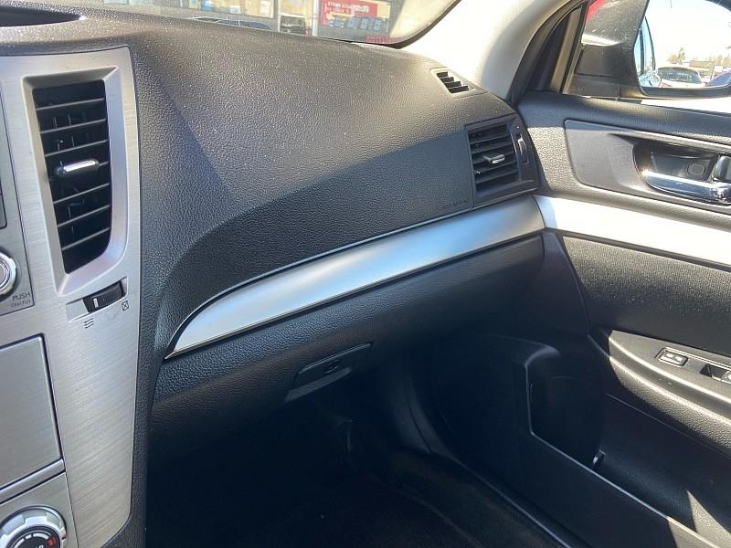 Subaru Outback 2.5i Premium 2013