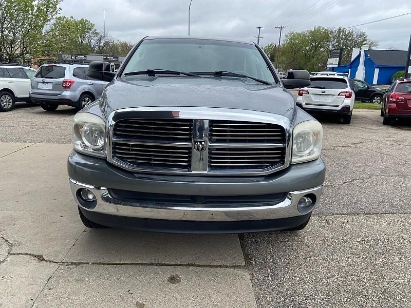 Dodge Ram 1500 SXT Quad Cab 4WD 2008