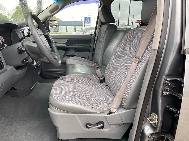 Dodge Ram 1500 SXT Quad Cab 4WD 2008