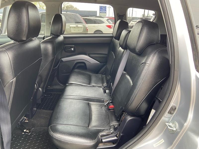 Mitsubishi Outlander SE 4WD 2009