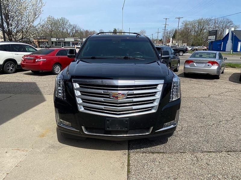 Cadillac Escalade ESV Platinum 4WD 2016