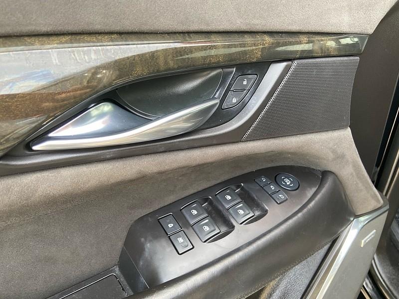 Cadillac Escalade ESV Platinum 4WD 2016