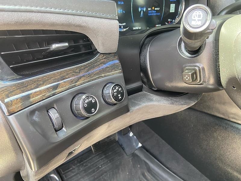 Cadillac Escalade ESV Platinum 4WD 2016