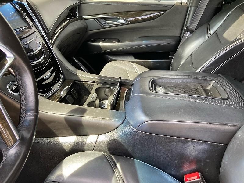 Cadillac Escalade ESV Platinum 4WD 2016