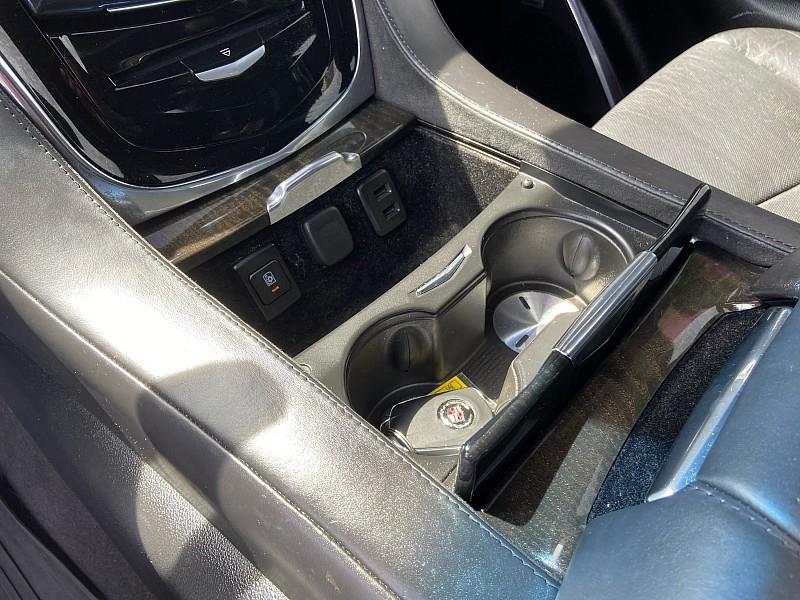 Cadillac Escalade ESV Platinum 4WD 2016