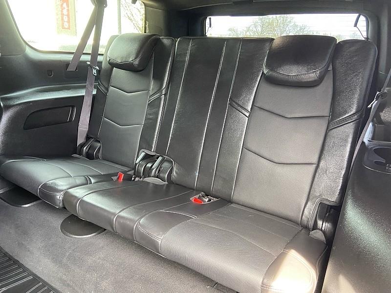 Cadillac Escalade ESV Platinum 4WD 2016