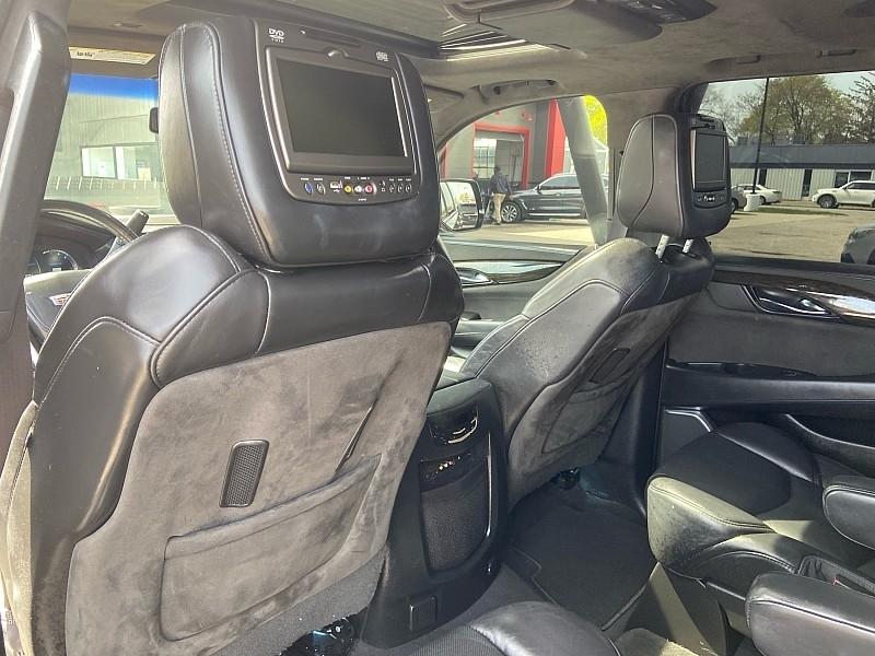 Cadillac Escalade ESV Platinum 4WD 2016