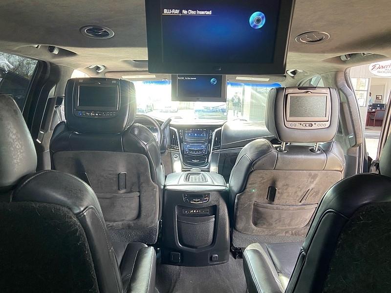 Cadillac Escalade ESV Platinum 4WD 2016