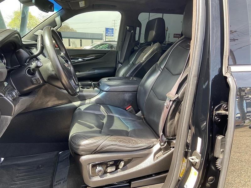 Cadillac Escalade ESV Platinum 4WD 2016