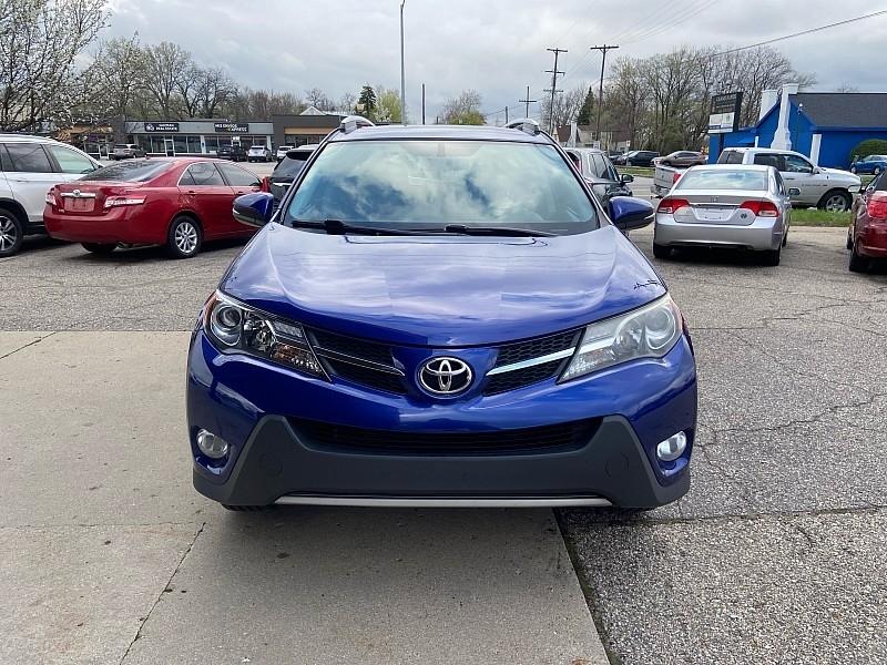 Toyota RAV4 XLE FWD 2014