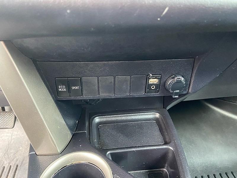 Toyota RAV4 XLE FWD 2014