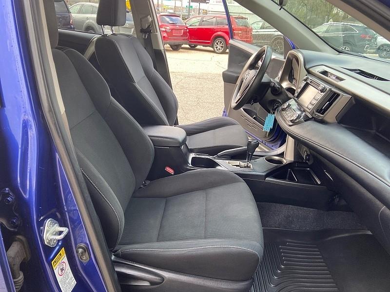 Toyota RAV4 XLE FWD 2014