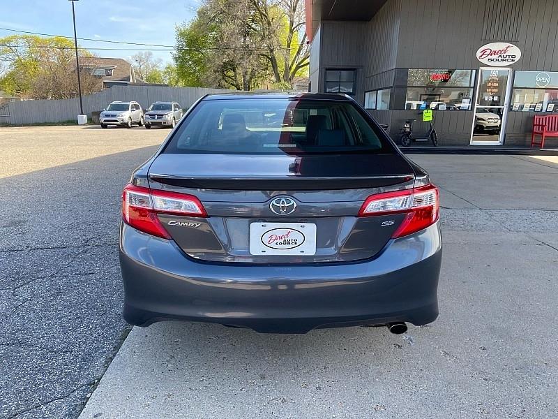 Toyota Camry SE 2012