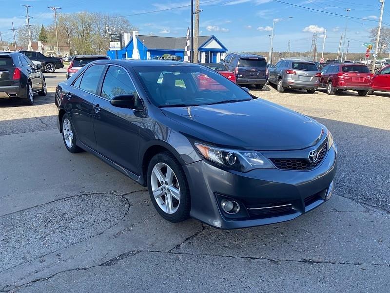 Toyota Camry SE 2012