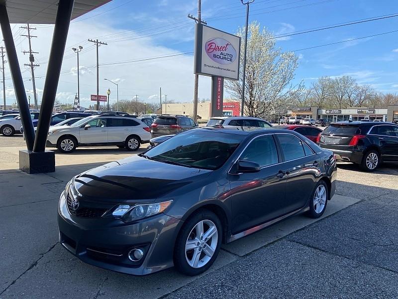 Toyota Camry SE 2012