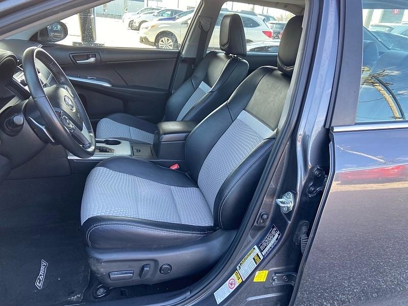 Toyota Camry SE 2012