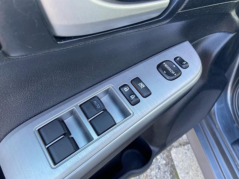 Toyota Camry SE 2012