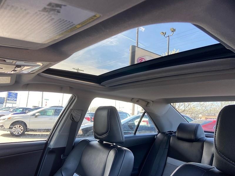 Toyota Camry SE 2012