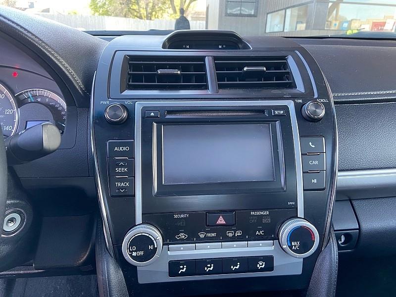Toyota Camry SE 2012