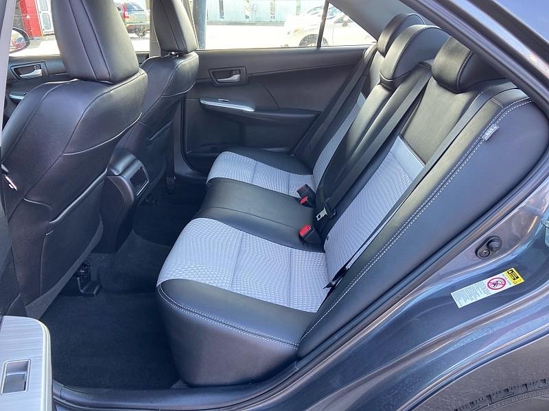 Toyota Camry SE 2012