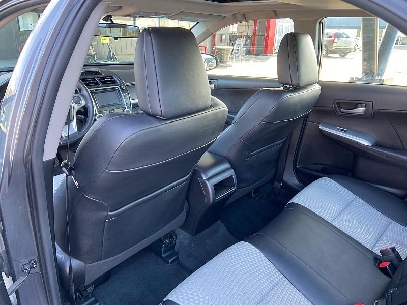 Toyota Camry SE 2012