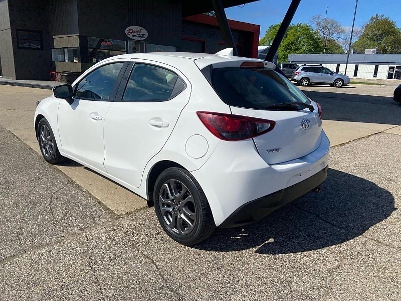 Toyota Yaris LE Hatchback 2020