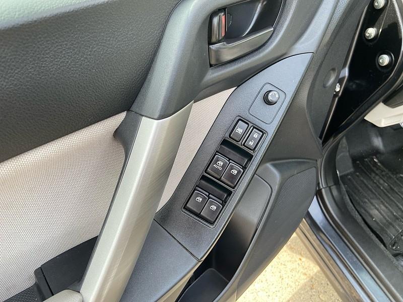 Subaru Forester 2.5i Premium PZEV CVT 2016