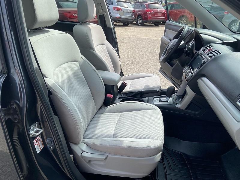 Subaru Forester 2.5i Premium PZEV CVT 2016