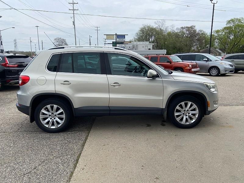 Volkswagen Tiguan SE 2009