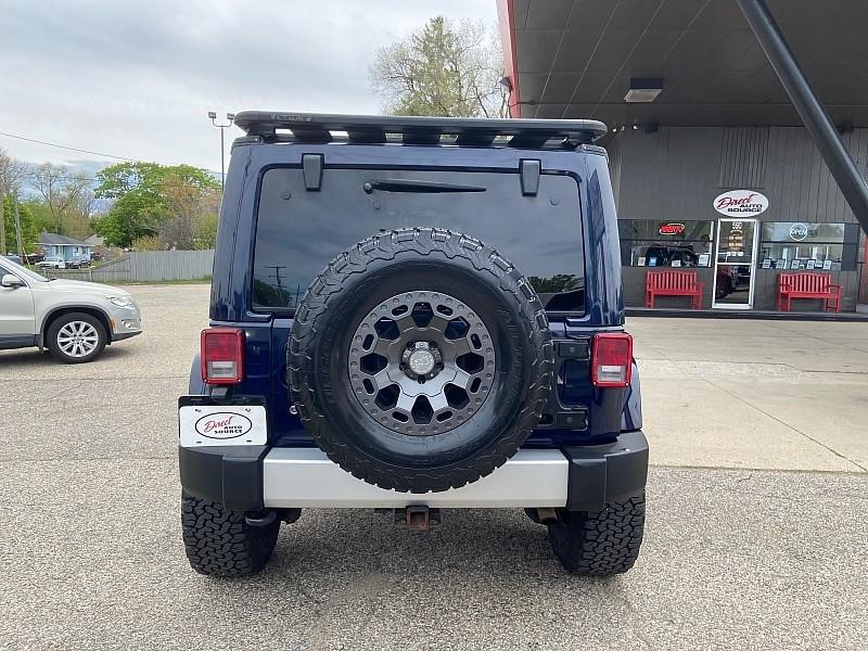 Jeep Wrangler Unlimited Sahara 4WD 2013