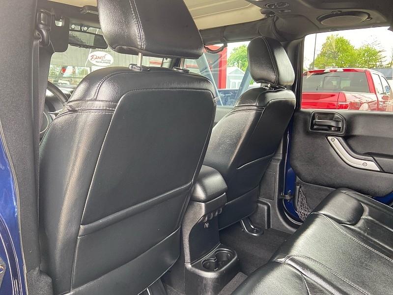 Jeep Wrangler Unlimited Sahara 4WD 2013