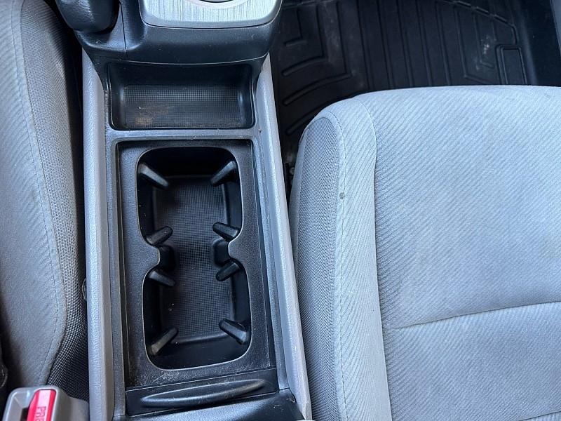 Honda Civic LX Sedan 5-Speed AT 2011