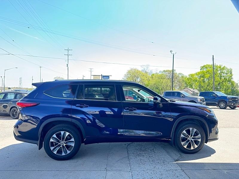 Toyota Highlander XLE AWD V6 2020