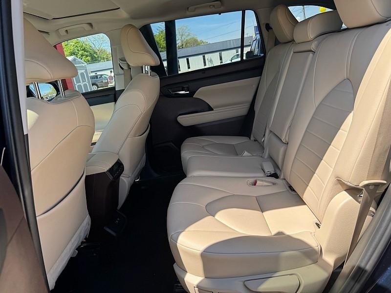 Toyota Highlander XLE AWD V6 2020