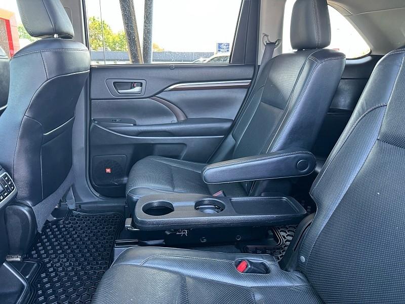 Toyota Highlander Limited AWD V6 2016