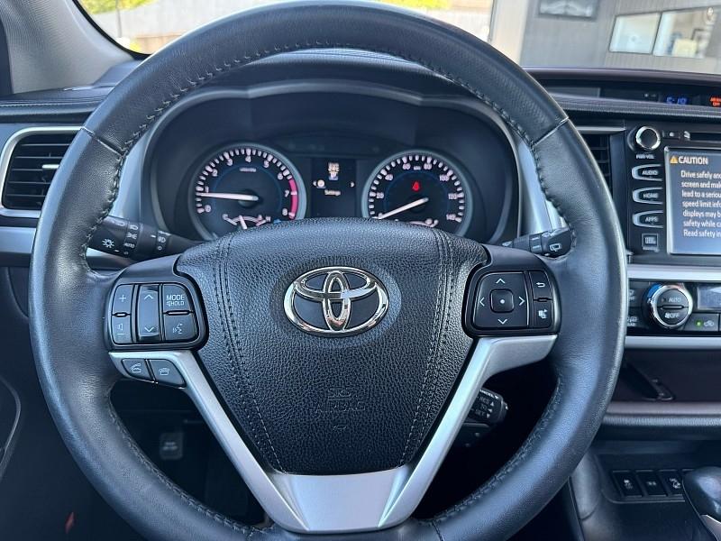 Toyota Highlander Limited AWD V6 2016