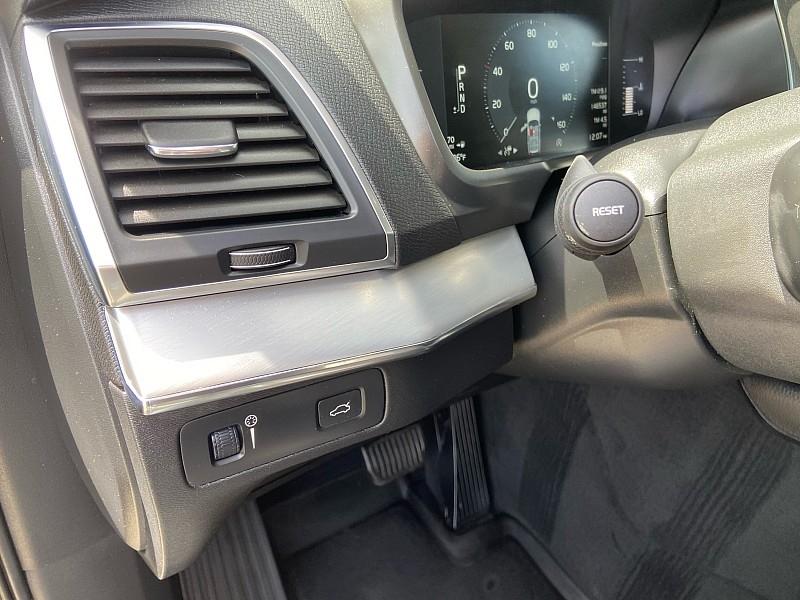 Volvo XC90 T5 Momentum 2018